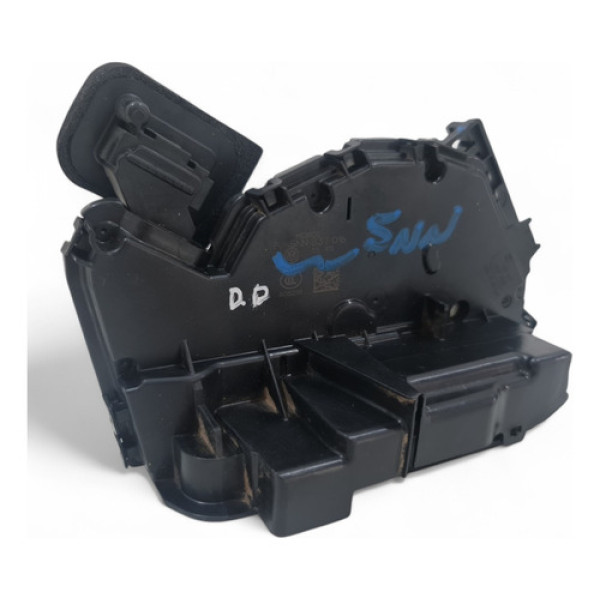 Fechadura Porta Dianteira Direita Vw Jetta Rline Tsi 2020