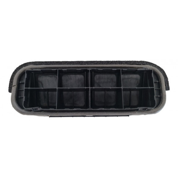 Difusor Ar Carroceria Traseiro Nissan Versa Sl 1.6 2020