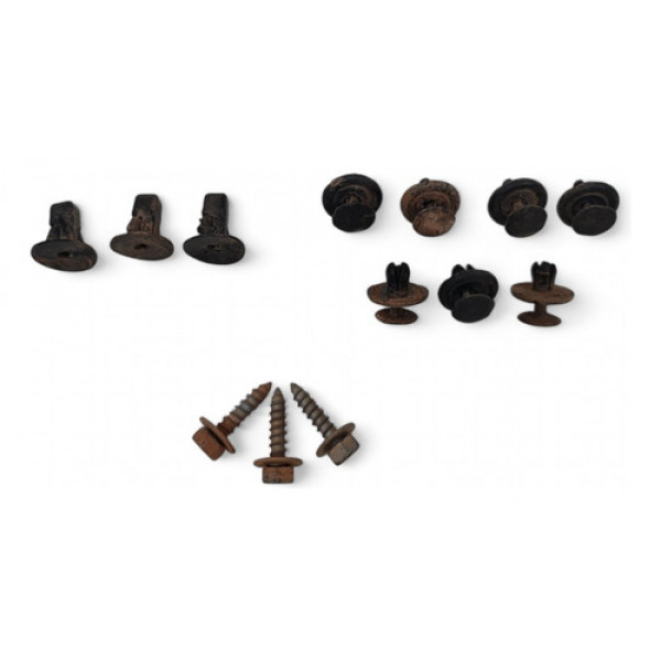 Kit Fixacao Parabarro Dianteiro Toyota Yaris 2022 Original