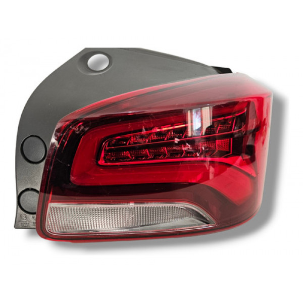 Lanterna Freio Led Direita Gm Onix Hatch 2023 1.0t Premier